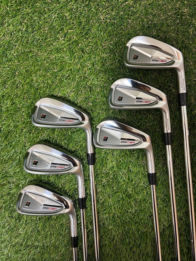 【極美品】258CBP 5-PW ダイナミックゴールドS200 ブリヂストン