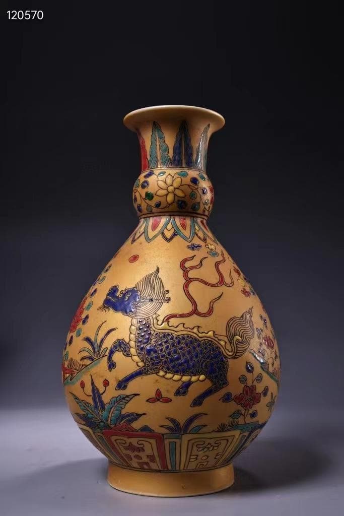 中国古美術・純手描き金陶花瓶・大明成化紋・箱付き・稀有品・ 置物・観賞瓶・文房具