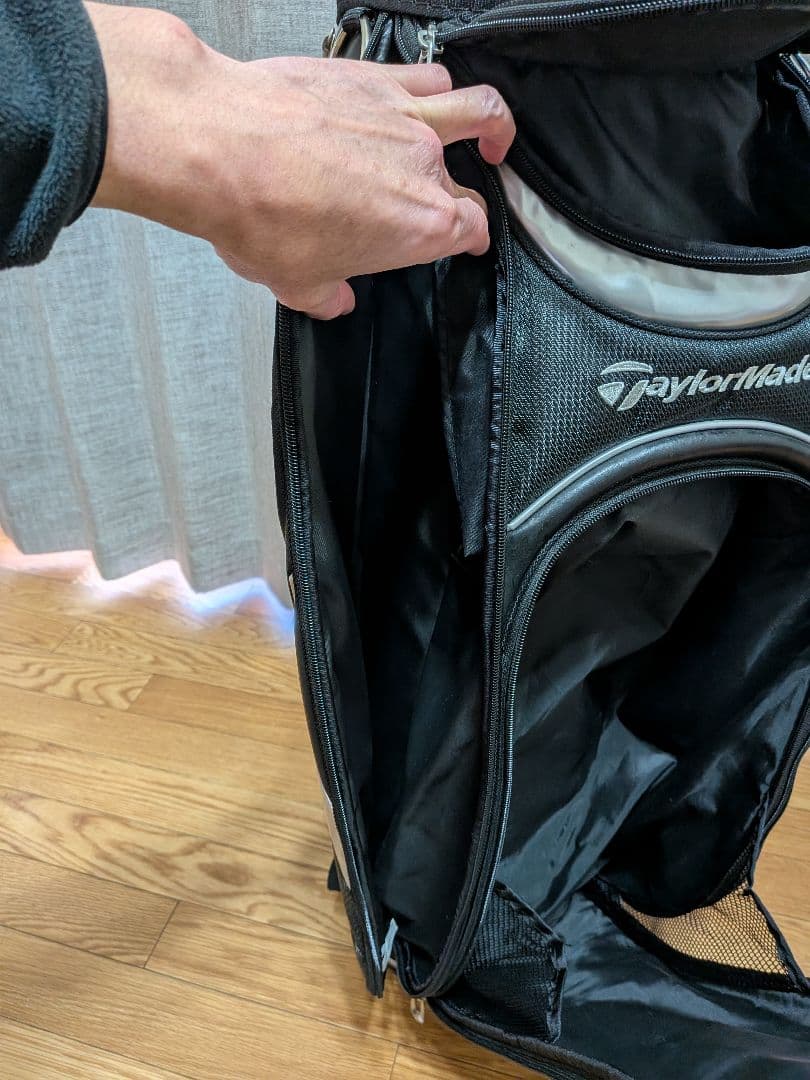 TaylorMade キャディバッグ 黒/シルバー