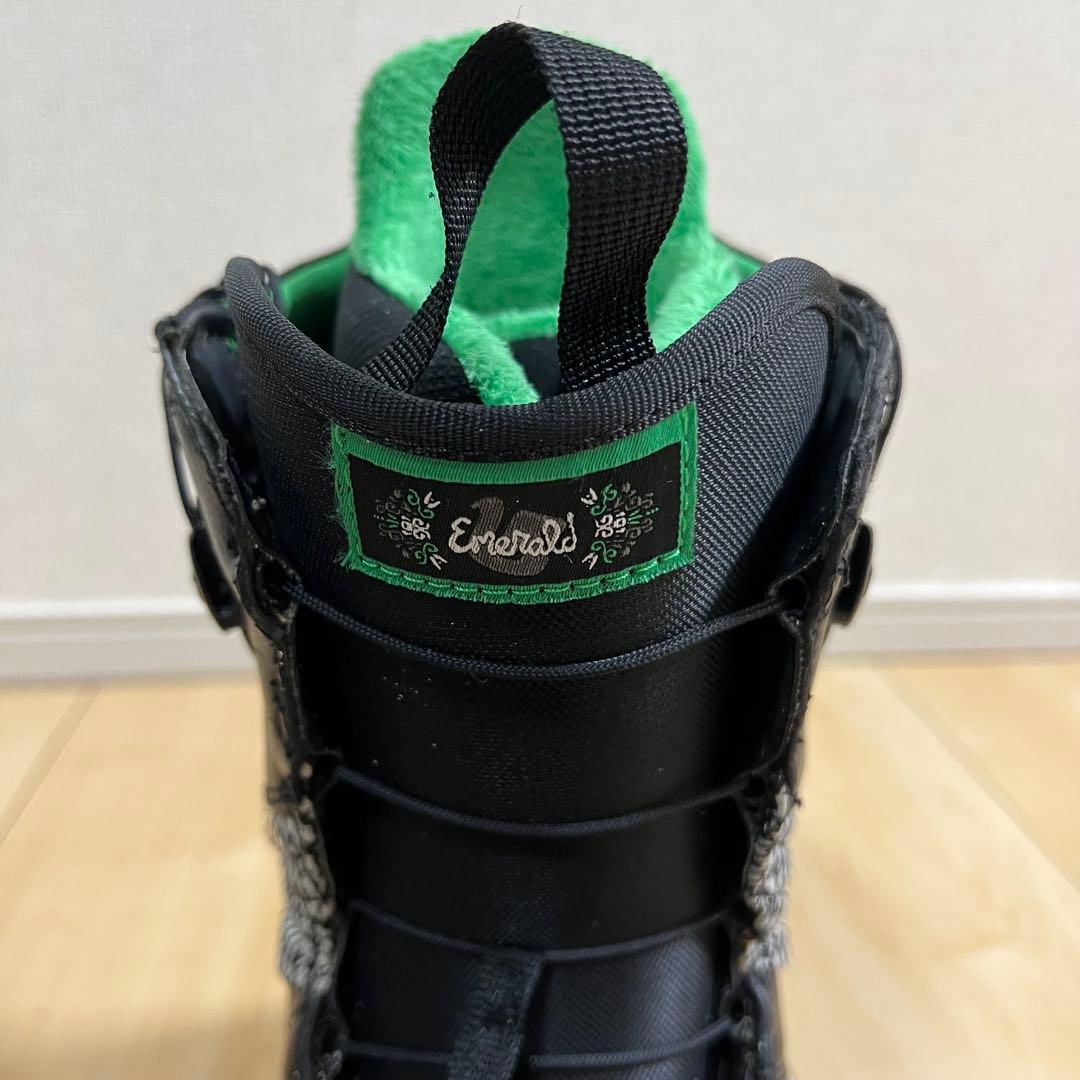【即日発送】BURTON スノボEMERALD-ASIAN FIT24.0cm