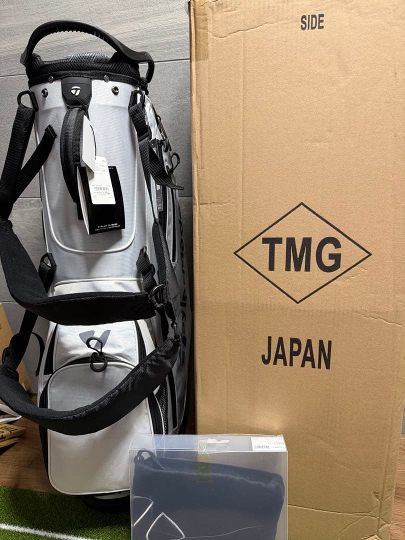 【新品、未使用品】テーラーメイド　プロ スタンドキャディバッグ　アイアンカバー付