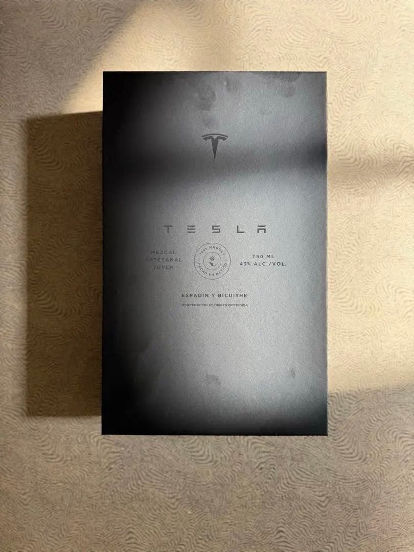 TESLA テスラ　メスカル 750ml 43% ALK/VOL