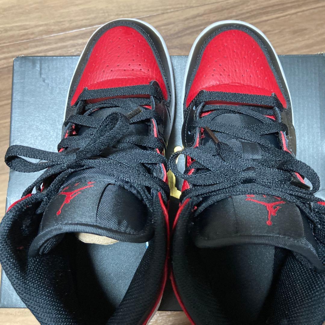 Nike Air Jordan 1 Mid (GS) 赤／黒 23.5㎝