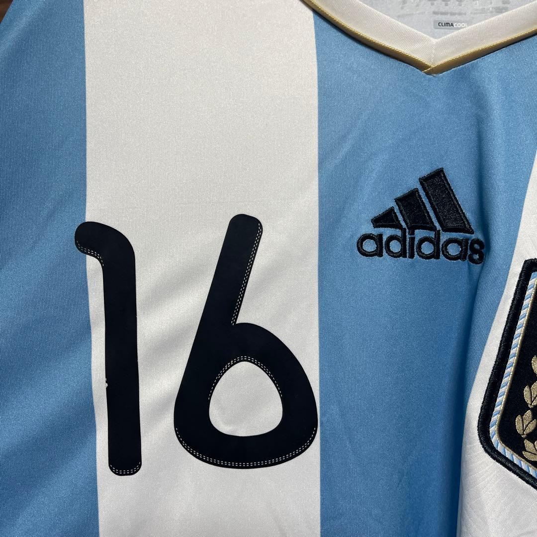 新品タグ付き adidas アルゼンチン代表 2011 アグエロ　ユニフォーム