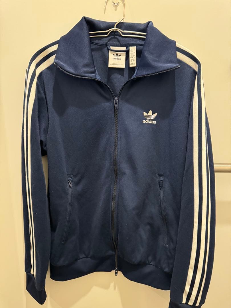 adidas ネイビー トラックジャケット Mサイズ