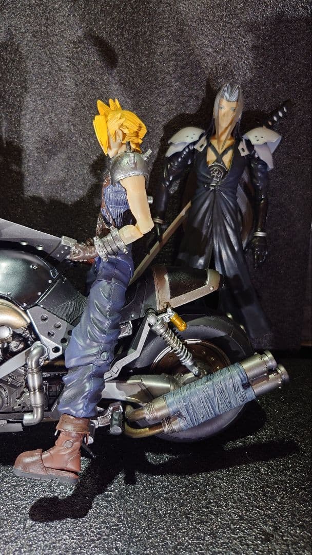 最終値下げ、FF7プレイアーツシリーズ　クラウド　ザックス　セフィロス