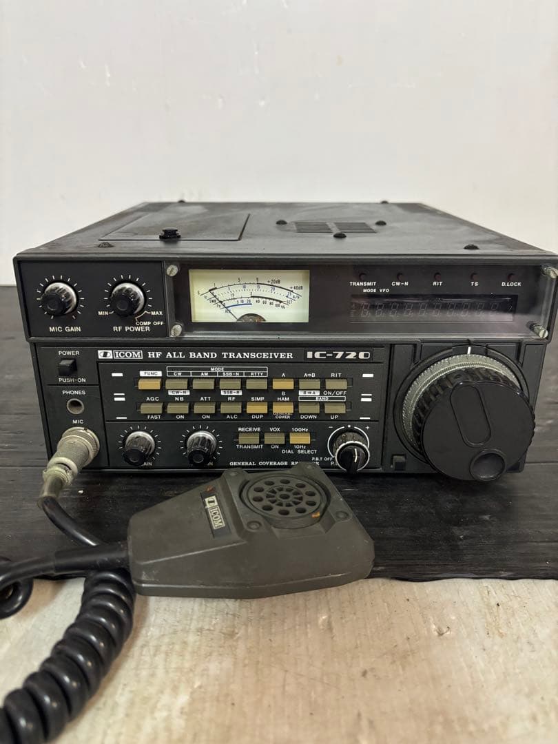 【現状品】アマチュア無線機　ＩＣ-720