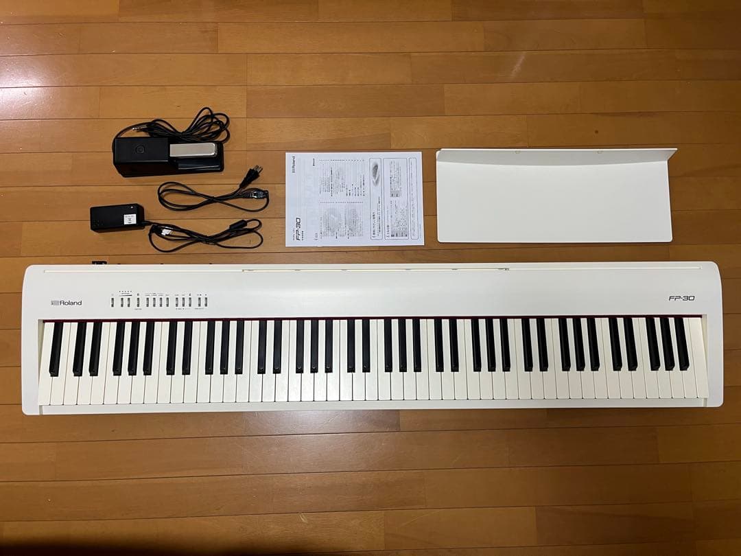 Roland FP-30 ホワイト 電子ピアノ【訳あり】