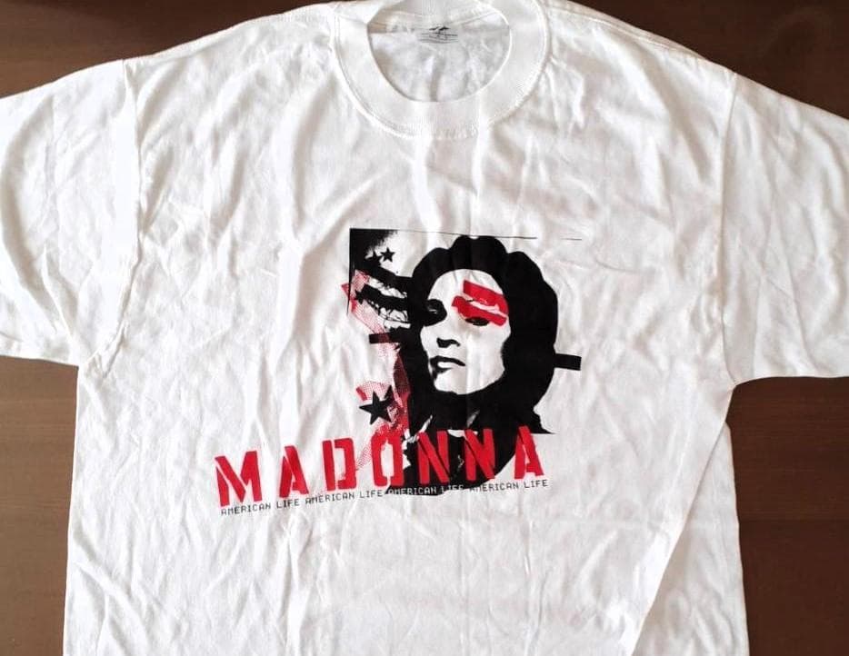 マドンナ 　AMERICAN LIFE　2003年 オフィシャル 貴重 Tシャツ
