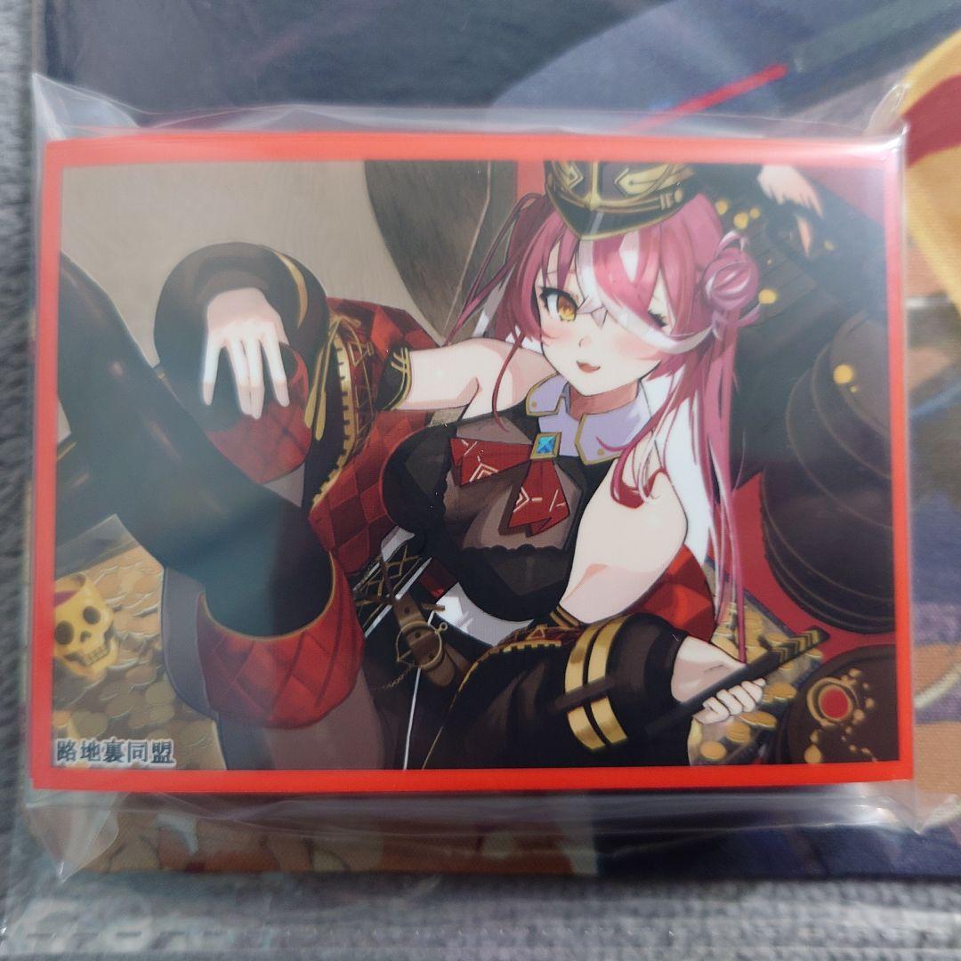 α1 ホロライブ 宝の上に座る&軍服 宝鐘マリン スリーブ&プレイマット