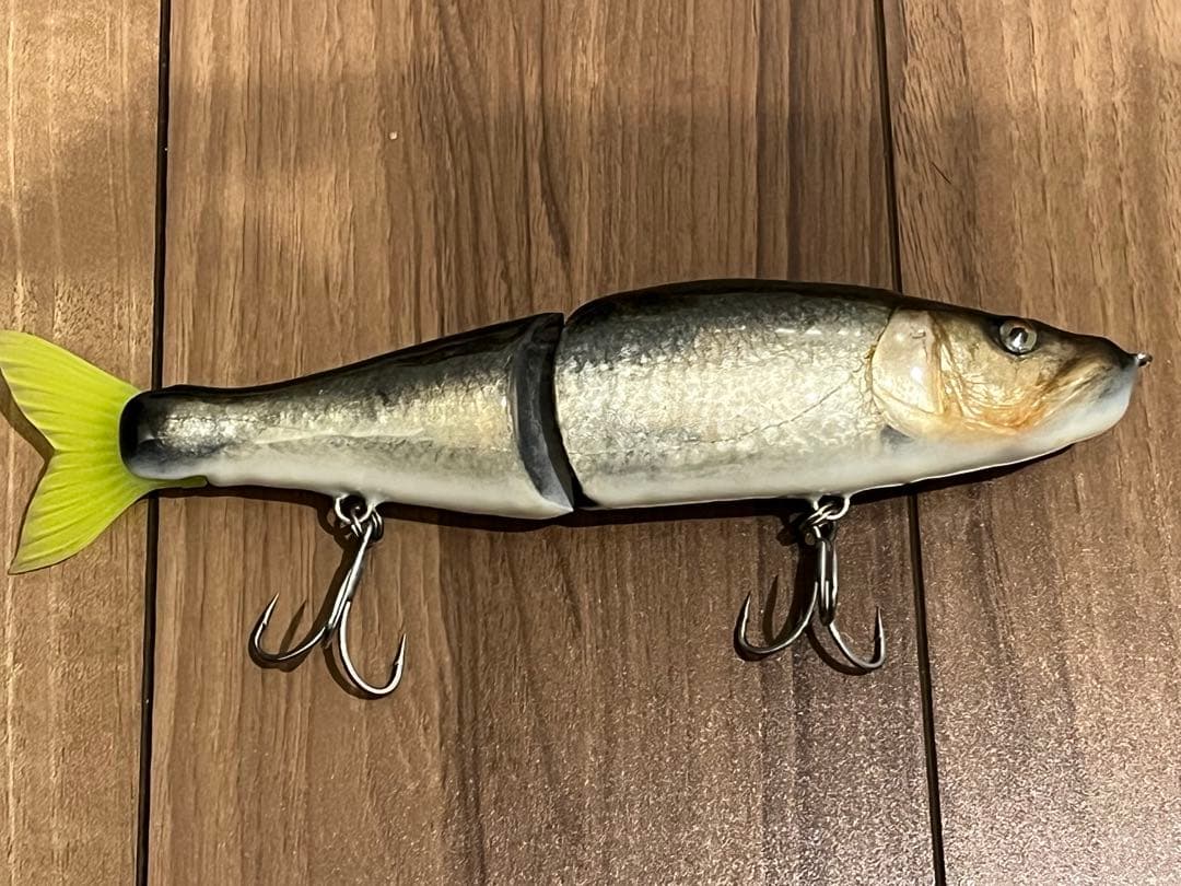 ジョインテッドクローマグナム 魚皮