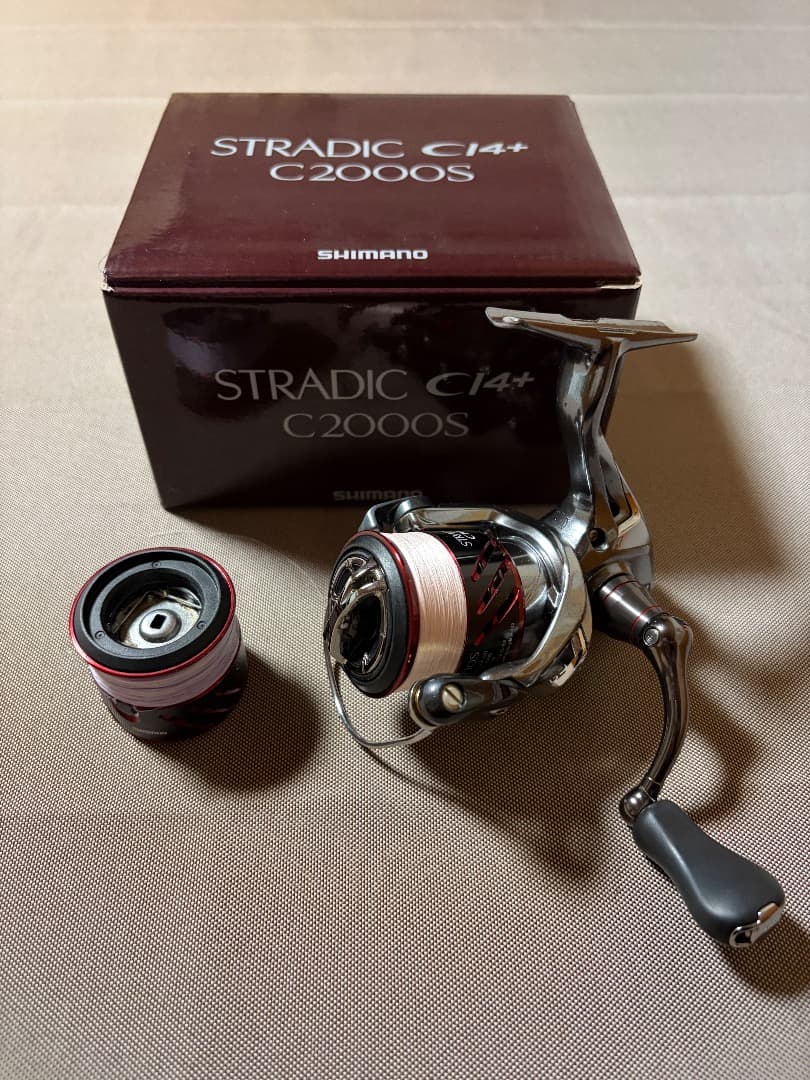 シマノ 16 ストラディック CI4+ C2000S +純正スプール付き