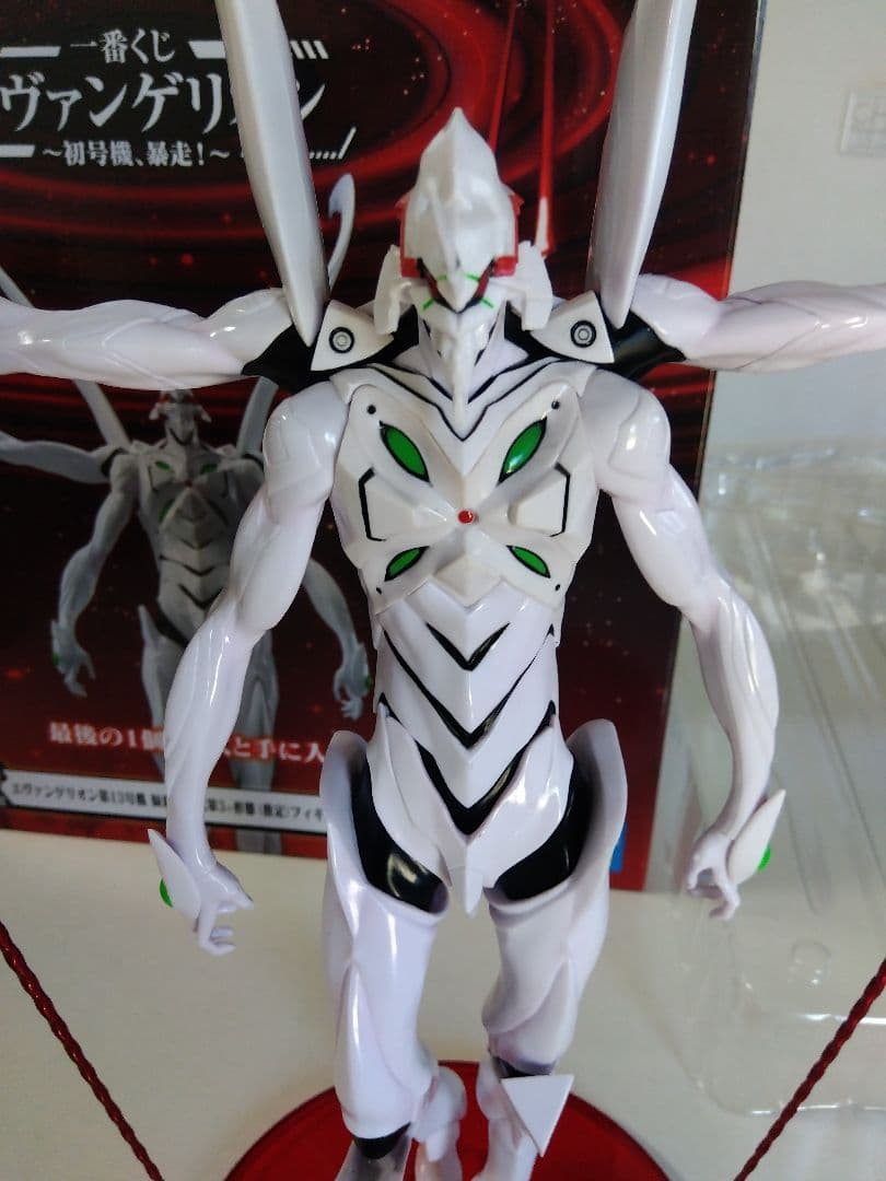 一番くじ エヴァンゲリオン ラストワン賞 初号機vs第13号機