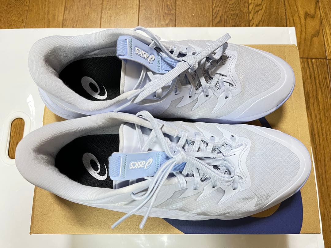 asics バスケットボールシューズ ホワイト/ライトブルー