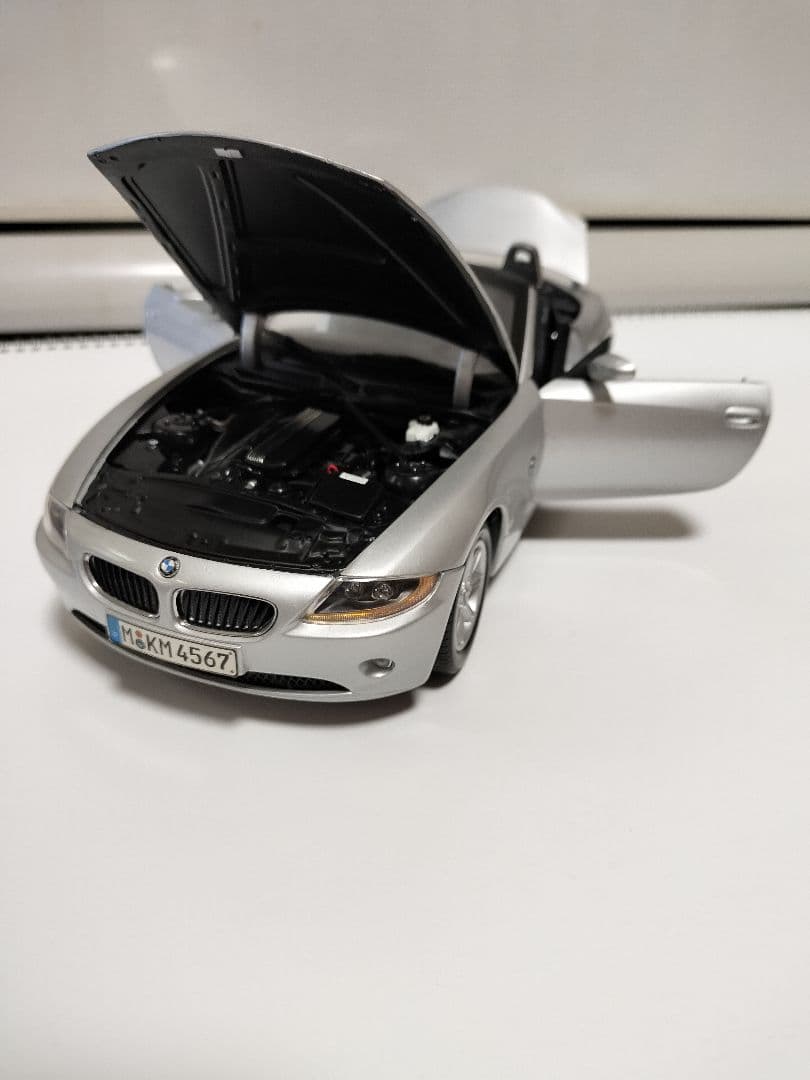    Z4　ミニカー