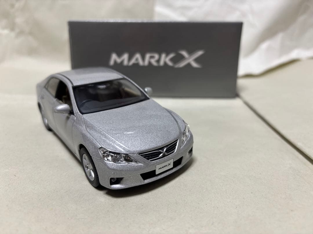 マークX前期　ミニカー　シルバーメタリック　専用箱付き