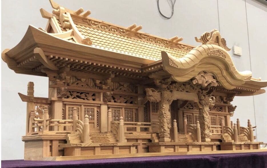総ケヤキ材 金具なし無双作 別注品 最高級品 特大号 入母屋造本殿 141cm