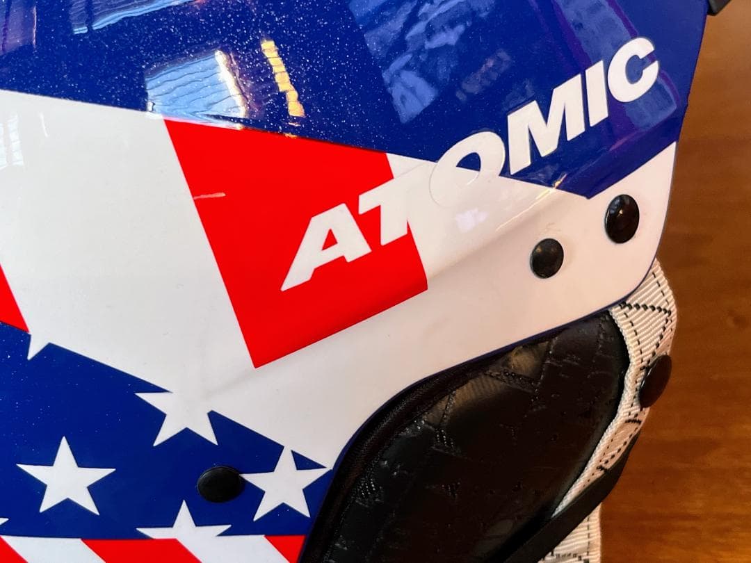 新品未使用 ATOMIC SL ヘルメット Mikaela Shiffrin