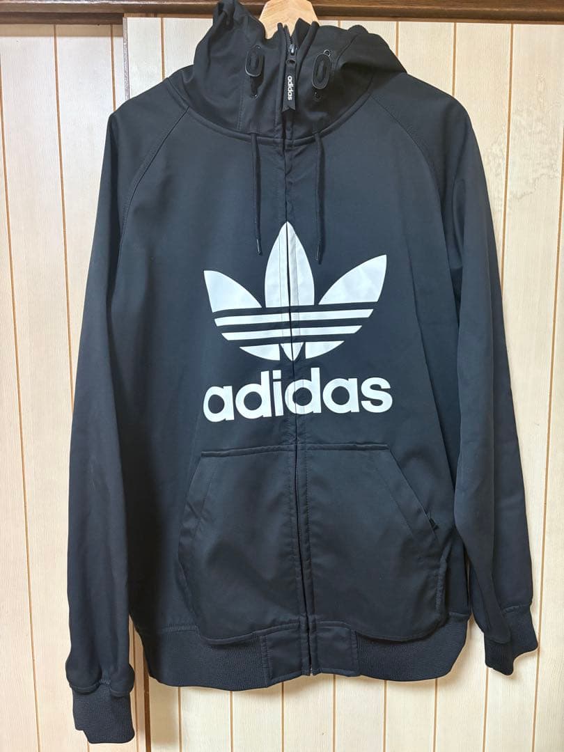 adidas boarding ジャケット　黒