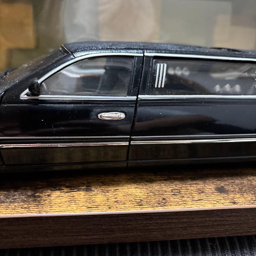 1/18 サンスター リンカーン タウンカー リムジン ブラック カスタムカー