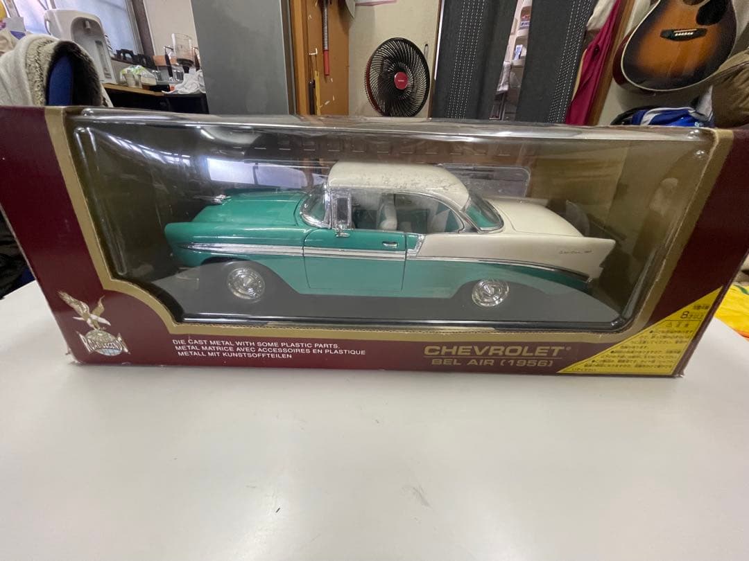 シボレー　ベルエア　1/18 箱あり　美品(1956) ダイキャストメタル