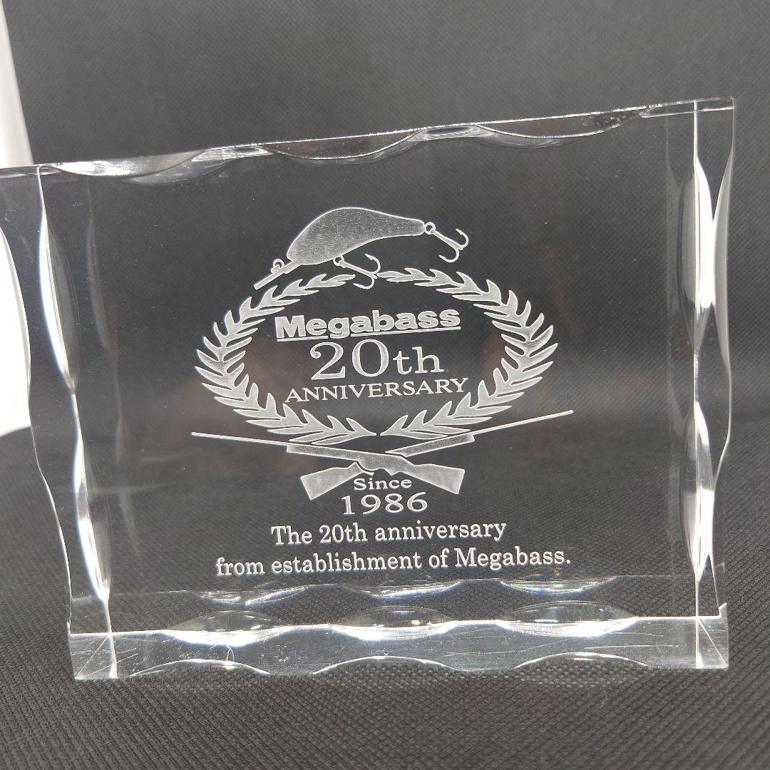 Megabass 20th Anniversary トロフィー