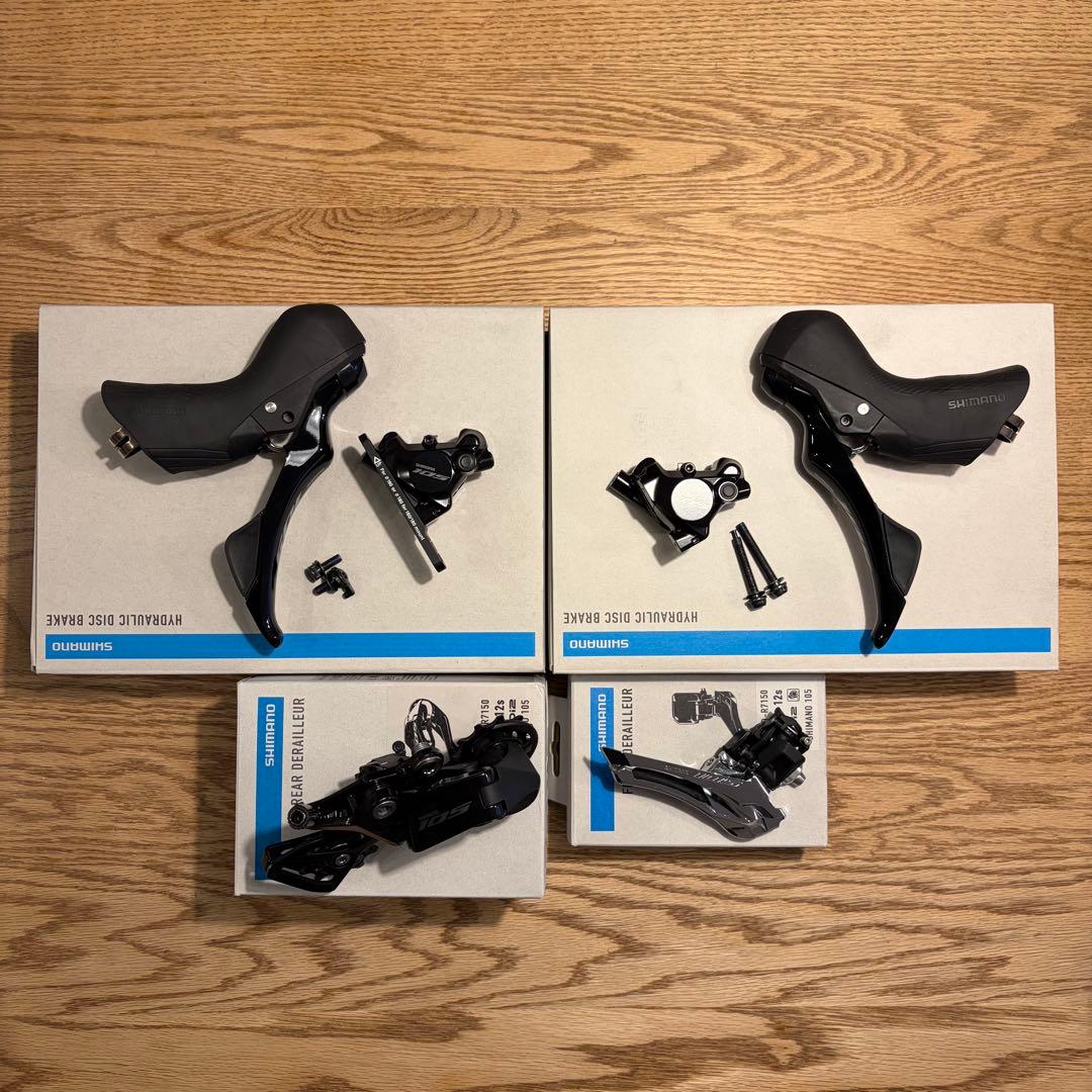 【新品未使用】SHIMANO 105 2×12速 ディスク コンポーネントセット