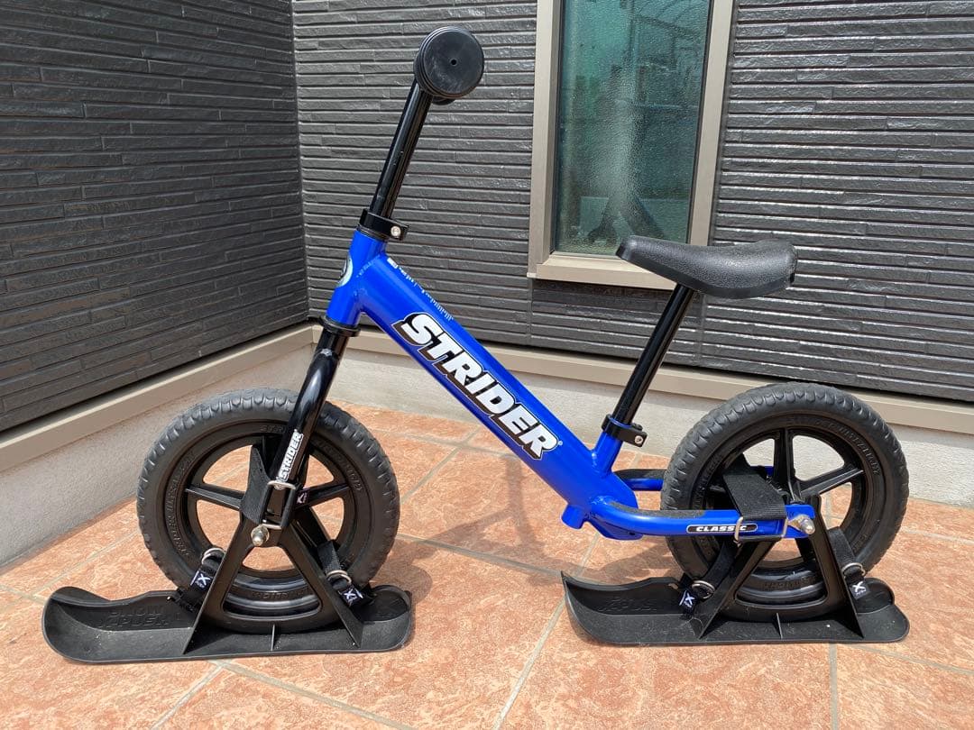 ストライダー　クラシック　12 strider ブルー