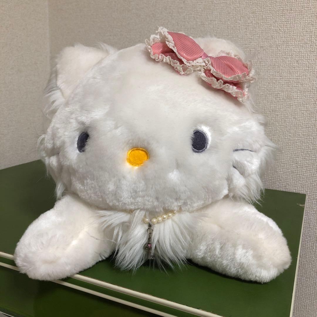 サンリオ　チャーミーキティ　ぬいぐるみ　ティッシュケース