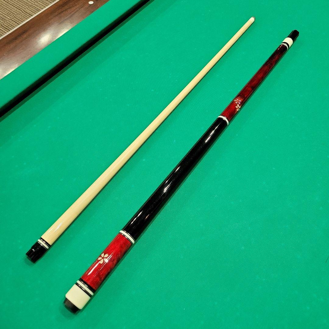 ビリヤードキュー 赤と黒 木製 標準サイズ