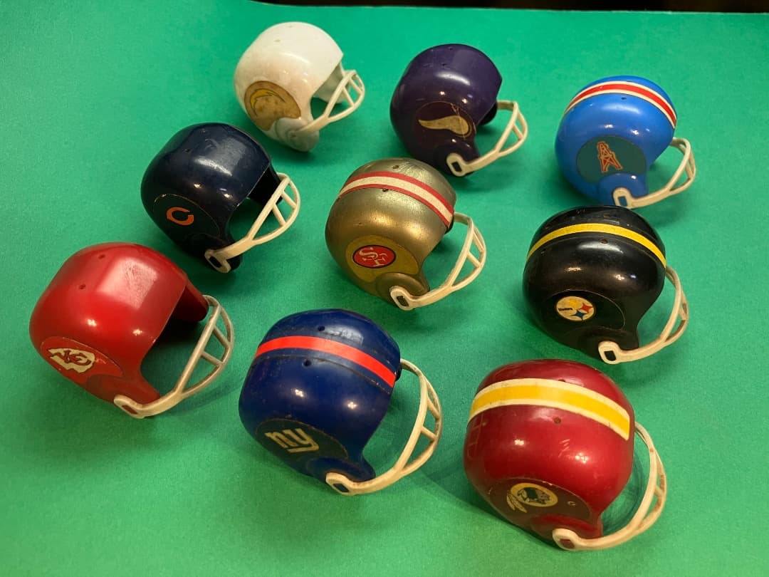 ★【年末年始特別価格】 NFLヘルメットのミニチュア 9種★