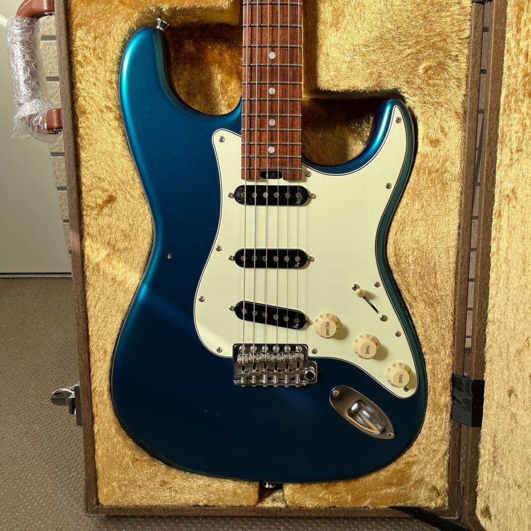 るいハカランダ Sago New Material Guitars