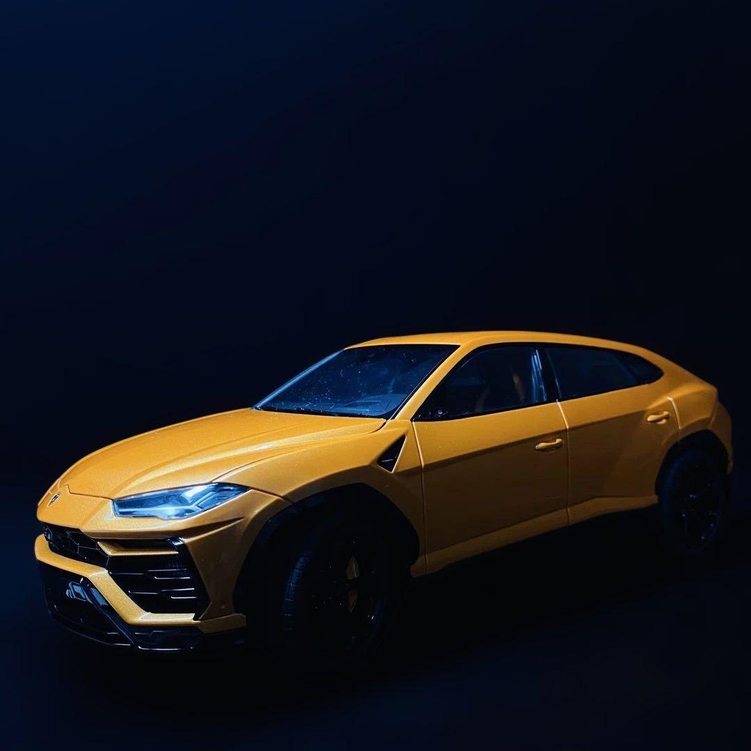 AUTOart 1/18 ランボルギーニ ウルス イエロー