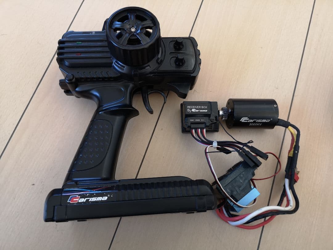 Carisma ラジコン送信機 3000KV　ブラシレスモーター