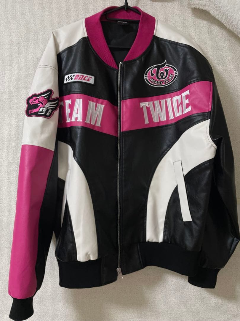 TWICE スタジャン　ready to be