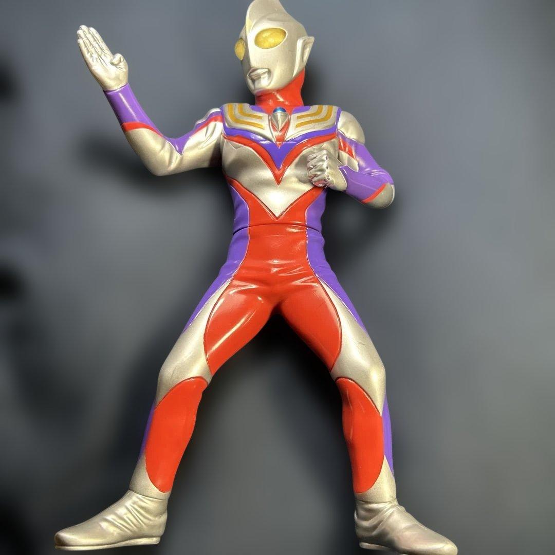 円谷プロ2008 BANPRESTO ウルトラマン ティガ　アクションフィギュア