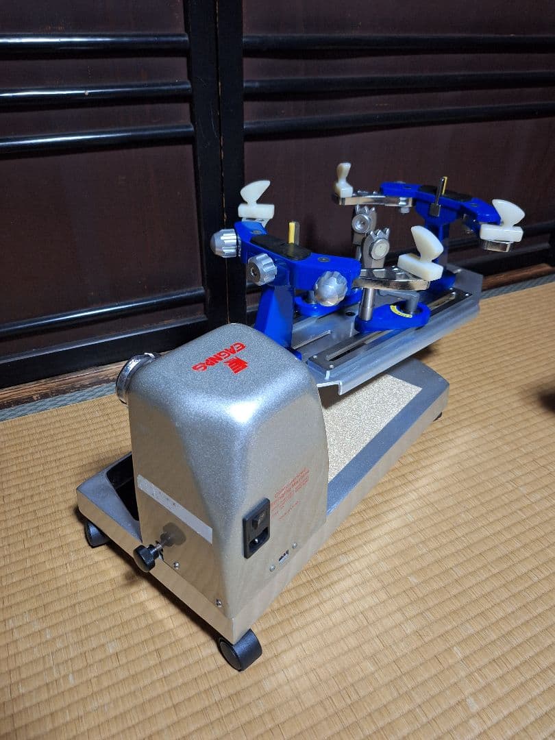 値下げ　ジャンク　電動ガット張り機　ガット張り機　ストリングマシン　テニス