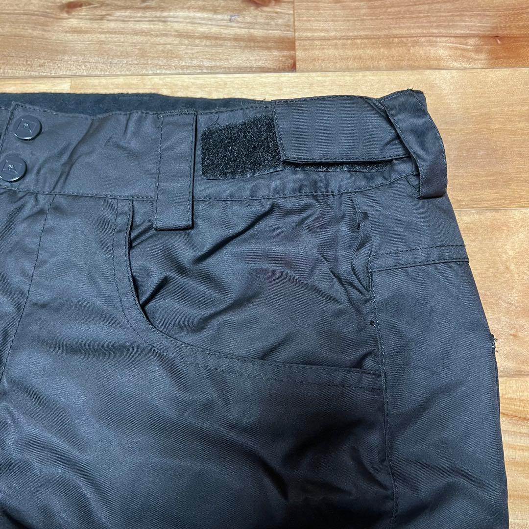 美品スキーウェア150 QUIKSILVER 上下セット デザインかっこいい