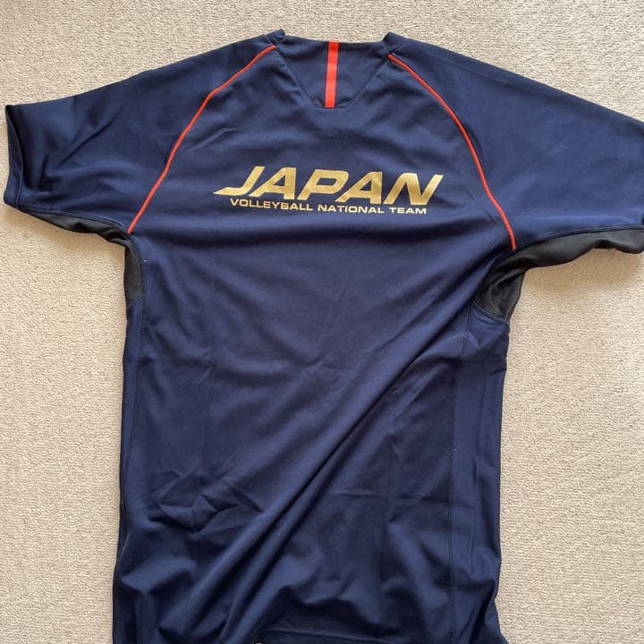 Tシャツ