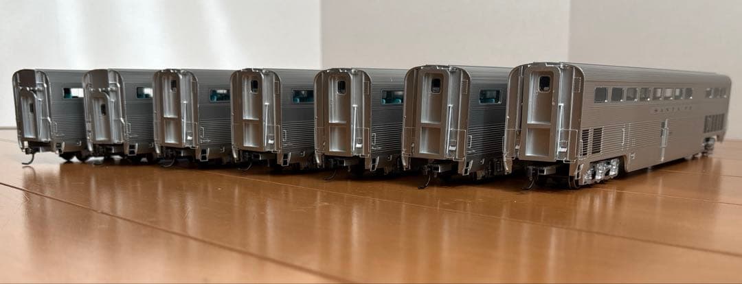 鉄道模型 INTER MOUNTAIN Step Up Hi Level Coach