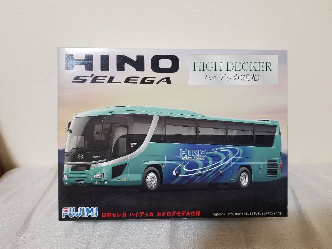 日野セレガ　プラモ