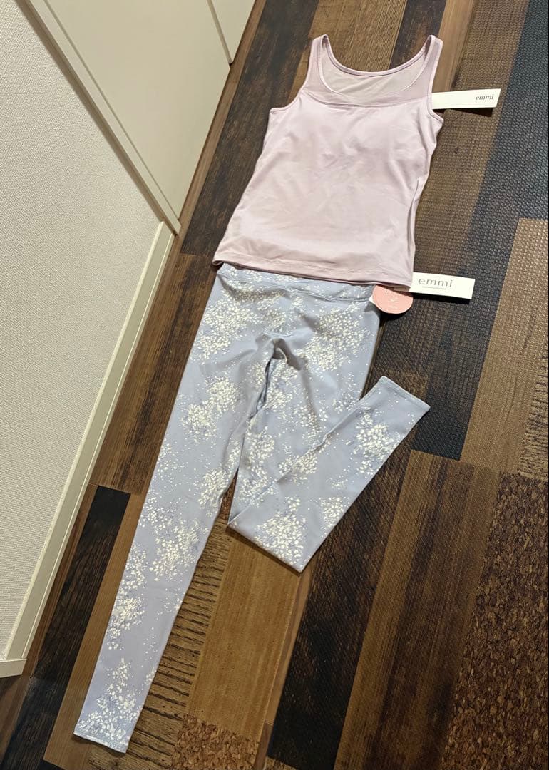 新品　エミヨガ　タンクトップ＆レギンス サイズ0 S