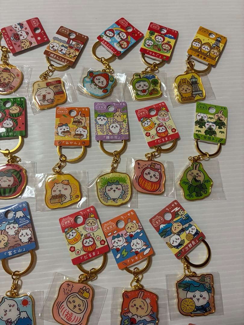 ちいかわ うさぎ ハチワレ ご当地キーホルダー 98個セット