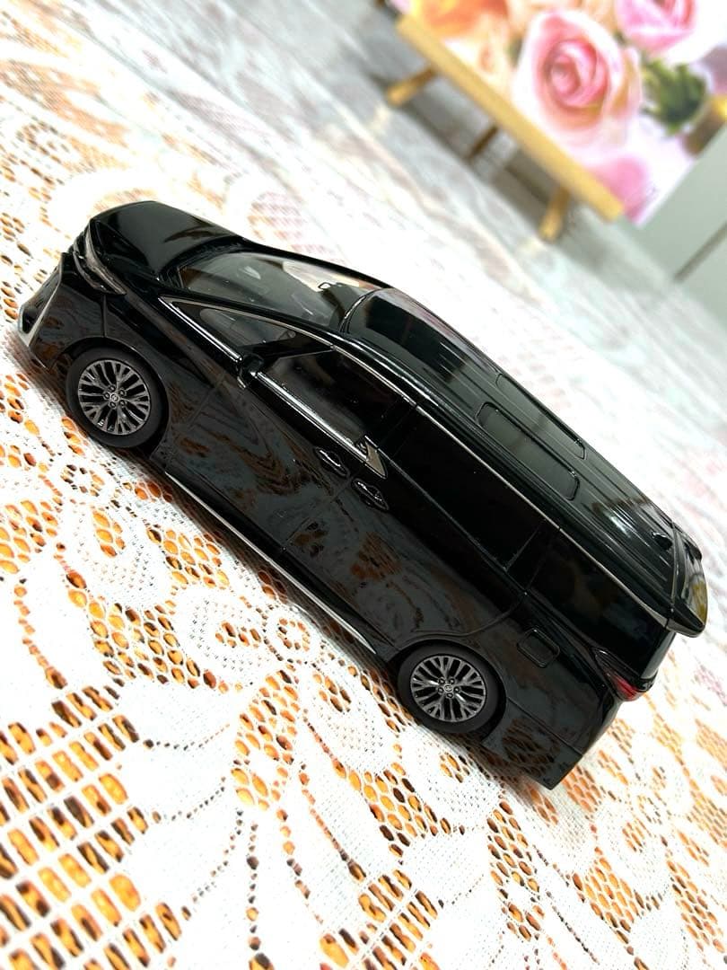 トヨタ　新型ヴェルファイア1/30スケール