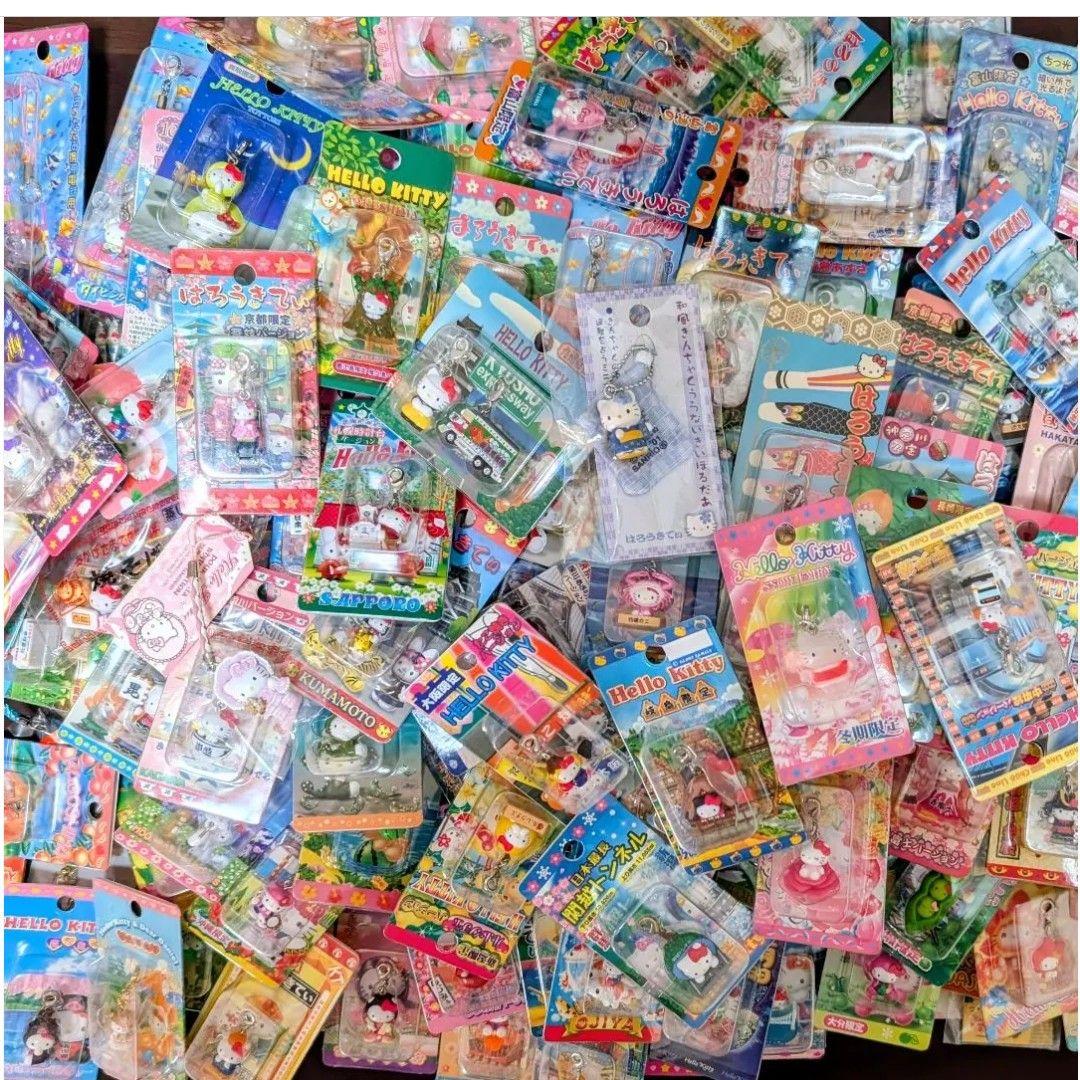 ☆*☆様 ハローキティ　ご当地キティ　ストラップ　200個おまとめ（ロリータ他）