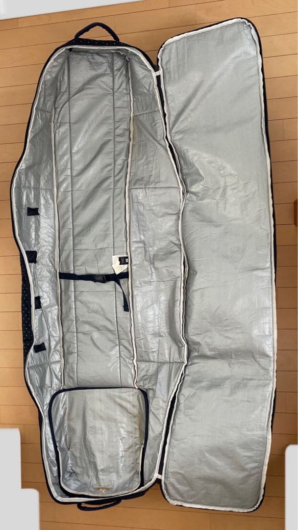 スノーボードバッグ　キャリーバッグ　BURTONバートン　スノーボードケース