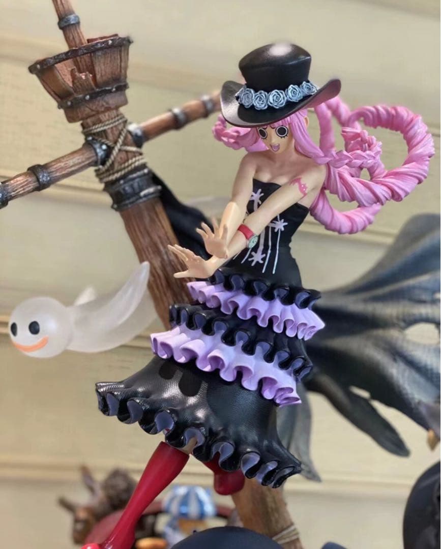 ワンピース ミホーク ペローナ ガレージキット ガレキ スタチュー①