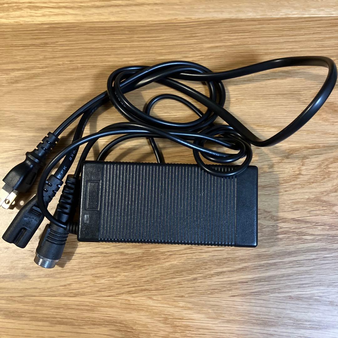 中古　SHIMANO プレイズ800 電動リール、バッテリー付き