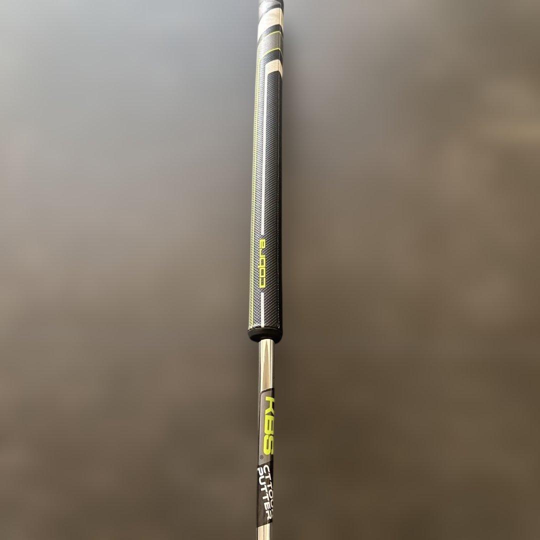 コブラKING GRANDSPORT アームロックパター41インチ