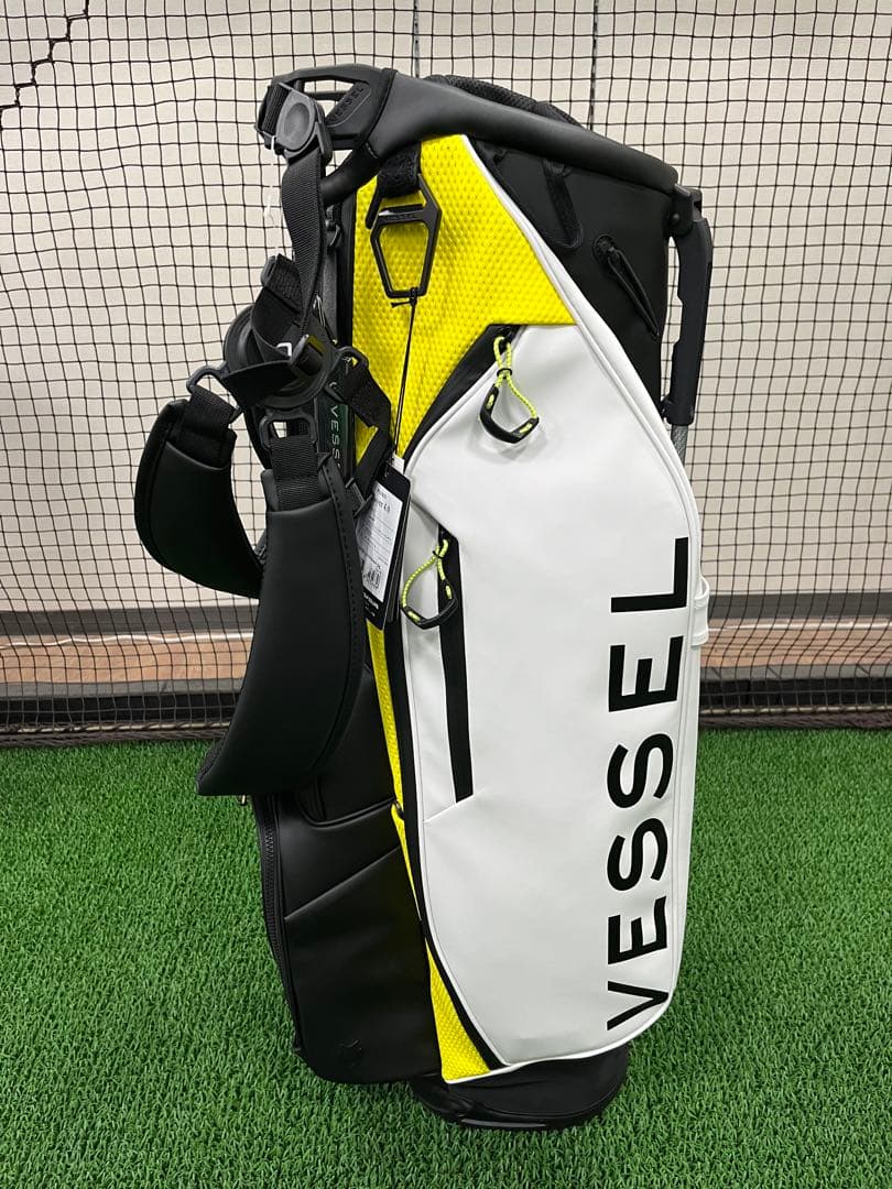 新品 ベゼル プレイヤー4.0 スタンドキャディバッグ